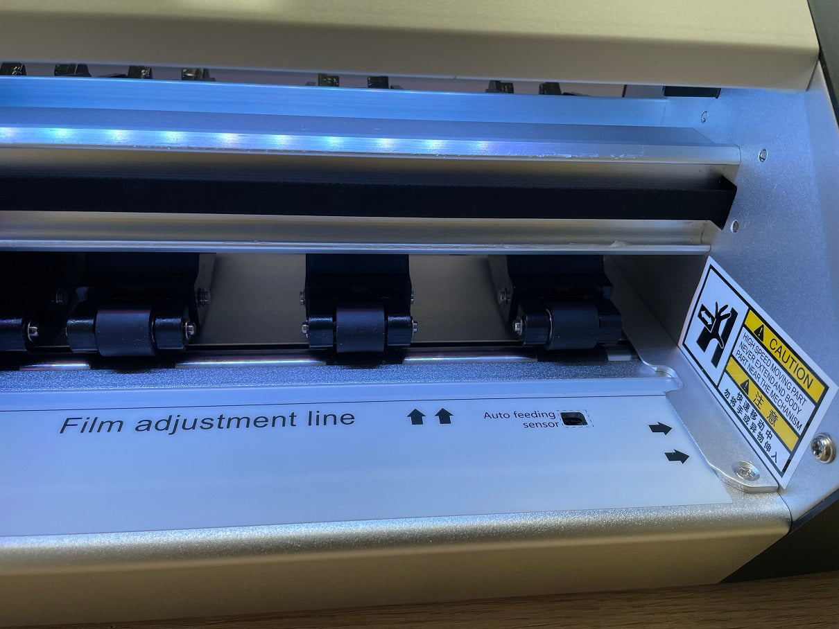 MÁQUINA DE CORTE DE PELÍCULAS MIETUBL